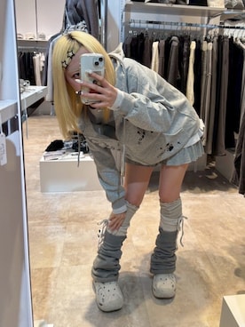 「アイテム（レッグウォーマー）」を使った、Never mind the XU / Chikashitsu+さん（レディース・165cm）の秋コーディネート