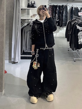 「アイテム（パーカー）」を使った、Never mind the XU / Chikashitsu+さん（レディース・165cm）の秋コーディネート