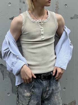 「Chikashitsu +（チカシツプラス）のアイテム（パンツ）」を使った、Never mind the XU / Chikashitsu+さん（メンズ・172cm）の春コーディネート