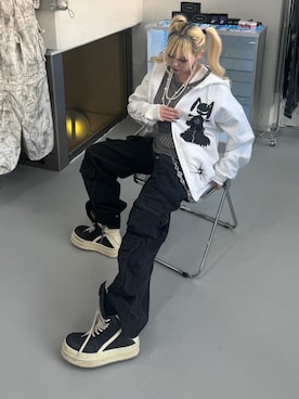 「韓国コーデ」｜「アイテム（パーカー）」を使った、Never mind the XU / Chikashitsu+さん（レディース・158cm）の春コーディネート