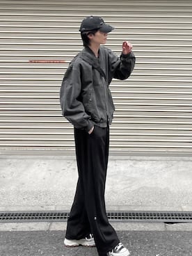 「Chikashitsu +（チカシツプラス）のアイテム（スウェットパンツ）」を使った、Never mind the XU / Chikashitsu+さん（メンズ・184cm）の春コーディネート