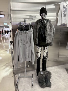 「アイテム（レッグウォーマー）」を使った、Never mind the XU / Chikashitsu+さん（レディース・165cm）の秋コーディネート