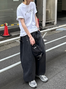 「AJOBYAJO（アジョバイアジョ）のアイテム（トップス）」を使った、Never mind the XU / Chikashitsu+さん（メンズ・170cm）の春コーディネート