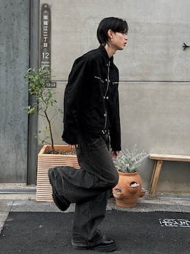 「オールブラック」｜「アイテム（その他アウター）」を使った、Never mind the XU / Chikashitsu+さん（メンズ・177cm）の冬コーディネート