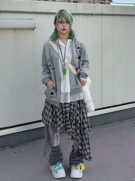 「アイテム（パーカー）」を使った、Never mind the XU / Chikashitsu+さん（レディース・160cm）の秋コーディネート