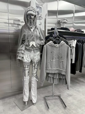 「アイテム（キーホルダー）」を使った、Never mind the XU / Chikashitsu+さん（レディース・165cm）の秋コーディネート