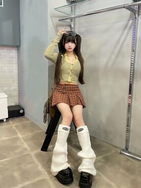 「CRANK（クランク）のアイテム（カーディガン/ボレロ）」を使った、Never mind the XU / Chikashitsu+さん（レディース・153cm）の秋コーディネート