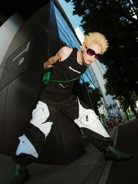 「SURGERY（サージェリー）のアイテム（パンツ）」を使った、Never mind the XU / Chikashitsu+さん（メンズ・178cm）の夏コーディネート