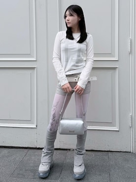 「Never mind the XU / Chikashitsu+（ネバーマインド ザ エックスユー / チカシツプラス）の【nmtc+】cross studs long sleeve / 【エヌエムティーシープラス】クロススタッズ長袖Ｔシャツ（Tシャツ/カットソー、ホワイト系）」を使った、Never mind the XU / Chikashitsu+さん（レディース・157cm）の春コーディネート