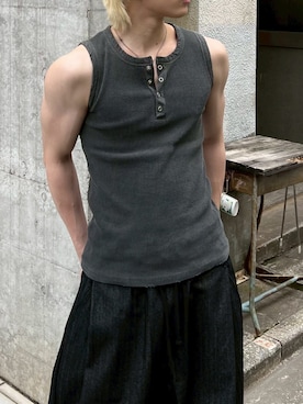 「Chikashitsu +（チカシツプラス）の【Chikashitsu +】pigment henry neck sleeveless / 【チカシツプラス】ピグメントヘンリーネックタンクトップ（タンクトップ、ホワイト系）」を使った、Never mind the XU / Chikashitsu+さん（レディース・157cm）の春コーディネート