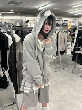 「アイテム（スカート）」を使った、Never mind the XU / Chikashitsu+さん（メンズ・172cm）の秋コーディネート