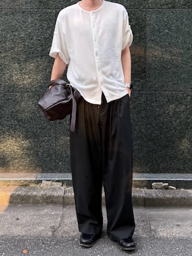 「Chikashitsu +（チカシツプラス）の【Chikashitsu +】roll up sleeve button t-shirt (4color) / 【チカシツプラス】ソフト半袖カーディガンシャツ＜着用動画あり＞（シャツ/ブラウス、ホワイト系）」を使った、Never mind the XU / Chikashitsu+さん（メンズ・171cm）の夏コーディネート