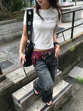 「Never mind the XU / Chikashitsu+（ネバーマインド ザ エックスユー / チカシツプラス）の【Chikashitsu +】faded wide-leg denim pants / 【チカシツプラス】フェードワイドレッグデニムパンツ（デニムパンツ、ブルー系）」を使った、Never mind the XU / Chikashitsu+さん（レディース・150cm）の秋コーディネート