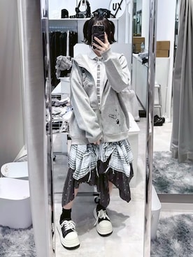 「韓国ファッション」｜「アイテム（パーカー）」を使った、Never mind the XU / Chikashitsu+さん（レディース・156cm）の秋コーディネート