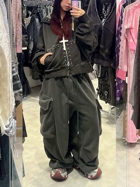 「アイテム（パーカー）」を使った、Never mind the XU / Chikashitsu+さん（レディース・153cm）の秋コーディネート