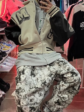 「XU（エックスユー）のアイテム（パンツ）」を使った、Never mind the XU / Chikashitsu+さん（メンズ・170cm）の冬コーディネート