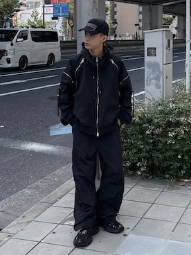 「Chikashitsu +（チカシツプラス）のアイテム（カーゴパンツ）」を使った、Never mind the XU / Chikashitsu+さん（メンズ・171cm）の秋コーディネート