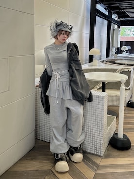 「SURGERY（サージェリー）のアイテム（トップス）」を使った、Never mind the XU / Chikashitsu+さん（レディース・153cm）の冬コーディネート