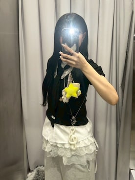 「アイテム（キーホルダー）」を使った、Never mind the XU / Chikashitsu+さん（レディース・158cm）の夏コーディネート