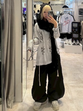 「RICH（リッチ）のアイテム」を使った、Never mind the XU / Chikashitsu+さん（レディース・160cm）の冬コーディネート