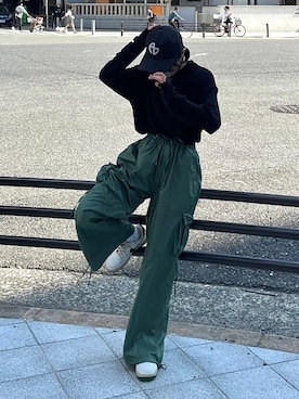 「Chikashitsu +（チカシツプラス）のアイテム（カーゴパンツ）」を使った、Never mind the XU / Chikashitsu+さん（レディース・163cm）の秋コーディネート