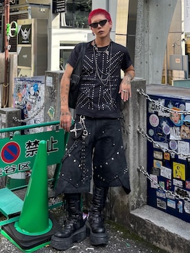 「UNIZ（ユニズ）の【UNIZ】Black Dragon Short Pants + Socks / 【ユニズ】レッグウォーマー付きスタッズハーフデニムパンツ（デニムパンツ、ブラック系）」を使った、Never mind the XU / Chikashitsu+さん（レディース・150cm）の夏コーディネート