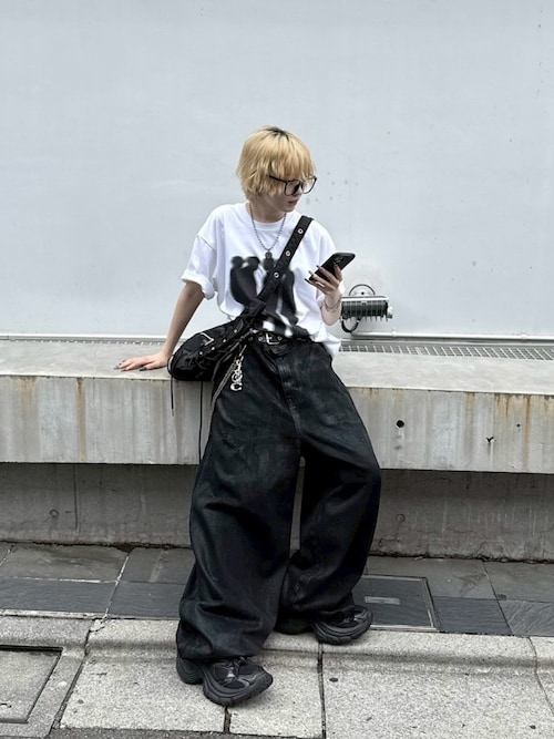 【Chikashitsu+】coating damage wide denim Chikashitsu+ ジーンズ 「Chikashitsu +」coating damage wide