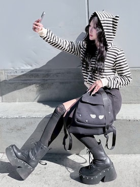 「Never mind the XU / Chikashitsu+（ネバーマインド ザ エックスユー / チカシツプラス）の【nmtc+】border horn zip up hoodie / 【エヌエムティーシープラス】ボーダーツノジップアップパーカー（パーカー、ブラック系）」を使った、Never mind the XU / Chikashitsu+さん（メンズ・167cm）の春コーディネート