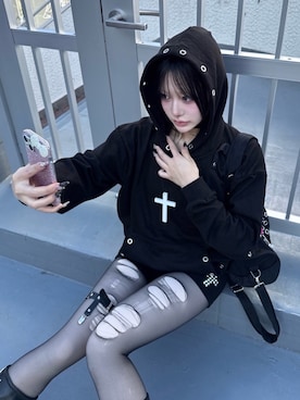 「レディースファッション」｜「アイテム（アクセサリー）」を使った、Never mind the XU / Chikashitsu+さん（レディース・163cm）の冬コーディネート