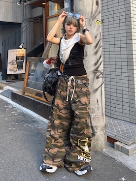 「アイテム（タンクトップ）」を使った、Never mind the XU / Chikashitsu+さん（レディース・153cm）の秋コーディネート