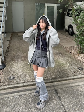 「アイテム（レッグウォーマー）」を使った、Never mind the XU / Chikashitsu+さん（レディース・164cm）の秋コーディネート