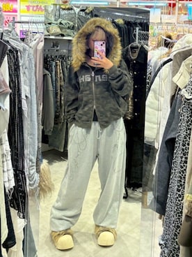 「アイテム（パーカー）」を使った、Never mind the XU / Chikashitsu+さん（レディース・160cm）の秋コーディネート