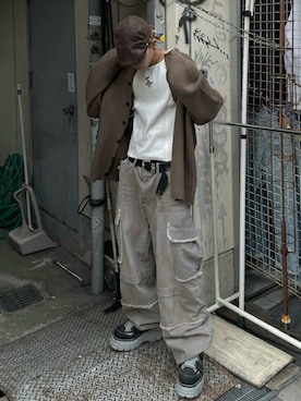 「XU（エックスユー）のアイテム（パンツ）」を使った、Never mind the XU / Chikashitsu+さん（メンズ・175cm）の春コーディネート