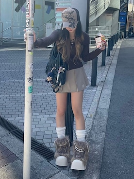 「FREE WORLD ORDER（フリーワールドオーダー）のアイテム」を使った、Never mind the XU / Chikashitsu+さん（レディース・153cm）の秋コーディネート