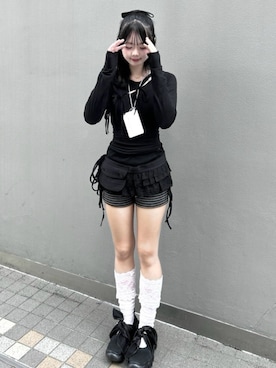 「Never mind the XU / Chikashitsu+（ネバーマインド ザ エックスユー / チカシツプラス）の【nmtc+】back logo cross long sleeve / 【エヌエムティーシープラス】バッククロスロゴ長袖Tシャツ＜着用動画あり＞（Tシャツ/カットソー、ブラック系）」を使った、Never mind the XU / Chikashitsu+さん（レディース・150cm）の秋コーディネート