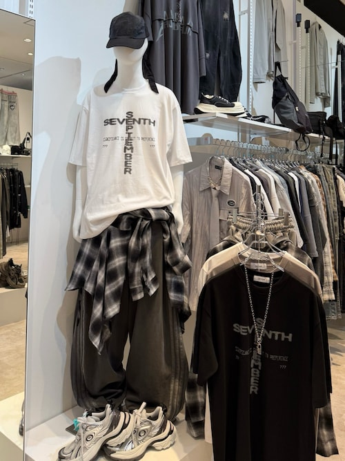 HOW TO GET ARRESTED フード付きシャツ オリーブ XL HOW TO GET ARRESTED フード付きシャツ オリーブ XL