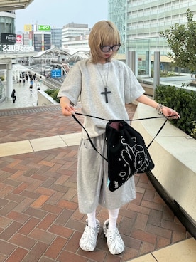 「アイテム（スウェットパンツ）」を使った、Never mind the XU / Chikashitsu+さん（骨格ウェーブ・レディース・160cm）の秋コーディネート