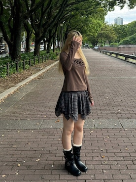 「Chikashitsu +（チカシツプラス）のアイテム（Tシャツ/カットソー）」を使った、Never mind the XU / Chikashitsu+さん（レディース・162cm）の秋コーディネート