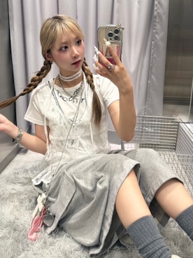 「アイテム（キーホルダー）」を使った、Never mind the XU / Chikashitsu+さん（レディース・153cm）の夏コーディネート