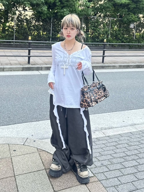 ソイングクRUFF DIVE ホワイト Tシャツ 未使用 ソイングクRUFF DIVE ホワイト Tシャツ 未使用