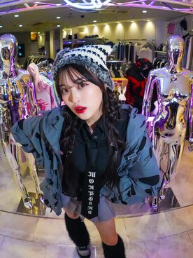 「UGLY SHADOW（アグリーシャドウ）のアイテム」を使った、Never mind the XU / Chikashitsu+さん（レディース・160cm）の冬コーディネート