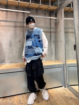 「XU（エックスユー）のアイテム（パンツ）」を使った、Never mind the XU / Chikashitsu+さん（メンズ・173cm）の春コーディネート