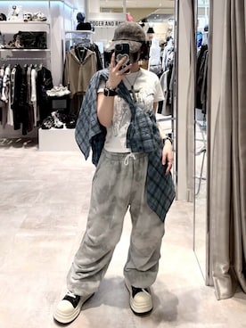 「Never mind the XU / Chikashitsu+（ネバーマインド ザ エックスユー / チカシツプラス）のアイテム（ネックレス）」を使った、Never mind the XU / Chikashitsu+さん（レディース・156cm）の秋コーディネート