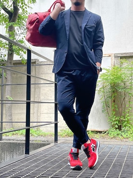 「赤スニーカー」｜アトランティックスターズさん（メンズ・170cm）の秋コーディネート