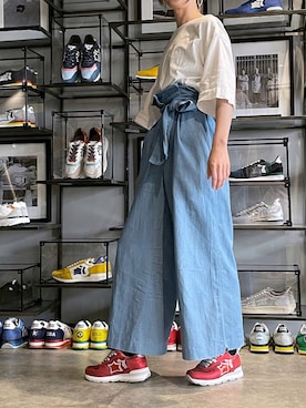 「赤スニーカー」｜アトランティックスターズさん（レディース・165cm）の夏コーディネート