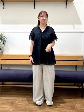 「GLOBAL WORK（グローバルワーク）のエアリーリラックスギャザーブラウス/636648（シャツ/ブラウス、ブラック系）」を使った、manayan0602さん（レディース）の夏コーディネート