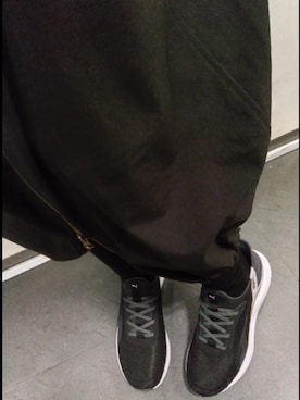 「PUMA（プーマ）の【PUMA】プーマ SOFTRIDE HARMONY LCM EASE IN（ソフトライド ハーモニー LCM イーズイン）バンジーレーススニーカー 313768（Sneakers、ブラック系）」を使った、parade豊洲さん（レディース・161cm）の春コーディネート