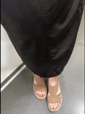 「SKECHERS（スケッチャーズ）の【SKECHERS】スケッチャーズ SLIP-INS:PARALLEL LITE - SUMMER INVITE（スリップインズ：パラレル ライト - サマー インバイト）120012（サンダル、ブラウン系）」を使った、parade豊洲さん（レディース・161cm）の春コーディネート