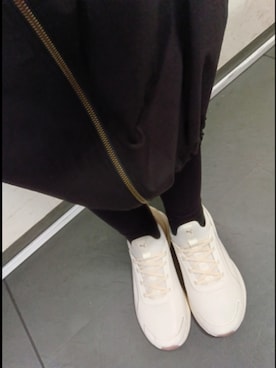 「PUMA（プーマ）の【PUMA】プーマ SOFTRIDE HARMONY LCM EASE IN（ソフトライド ハーモニー LCM イーズイン）バンジーレーススニーカー 313768（Sneakers、ホワイト系）」を使った、parade豊洲さん（レディース・161cm）の春コーディネート