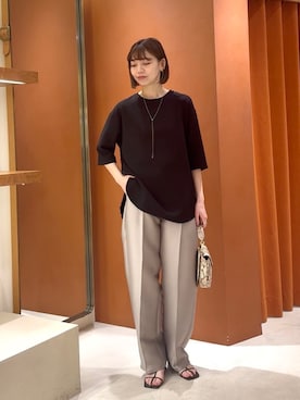 Vガゼットハーフスリーブプルオーバーを使った人気ファッション